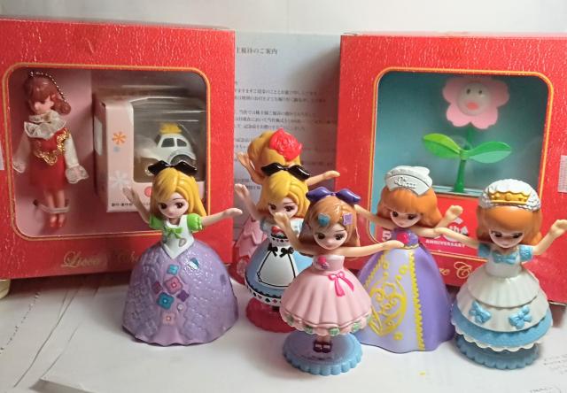 タカラトミー株主優待企画品リカちゃんキーホルダー初代チョロQフラワーキューブ新品 < おもちゃ  タカラトミー株主優待企画品リカちゃんキーホルダー初代チョロQフラワーキューブ新品 < おもちゃの