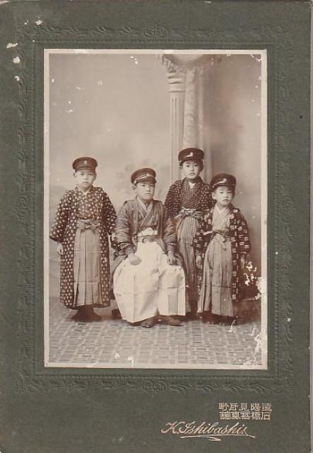 jʐ^@ zt ΋ʐ^فy3-18z   zr[ 