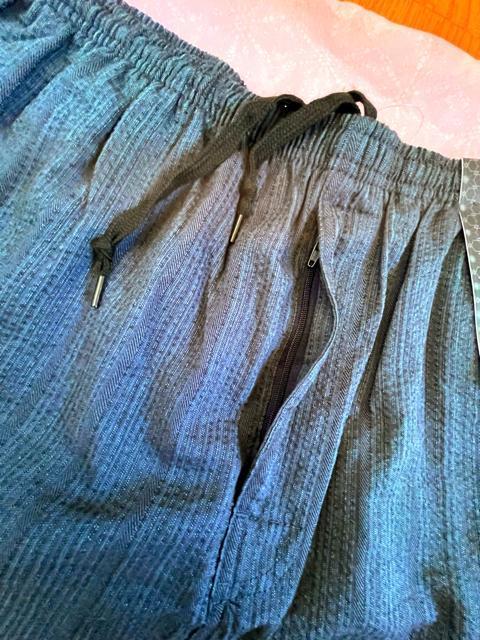 4Lサイズ!高貴紳士的!和のくつろぎ!しじら織り!濃紺系色合い!両サイド&後一つポケット付き!股下44センチ程度!ハーフパンツ! < 男性ファッション  4Lサイズ!高貴紳士的!和のくつろぎ!しじら織り!濃紺系色合い!両サイド&後一つポケット付き!股下44センチ程度!ハーフパンツ! < 男性ファッションの