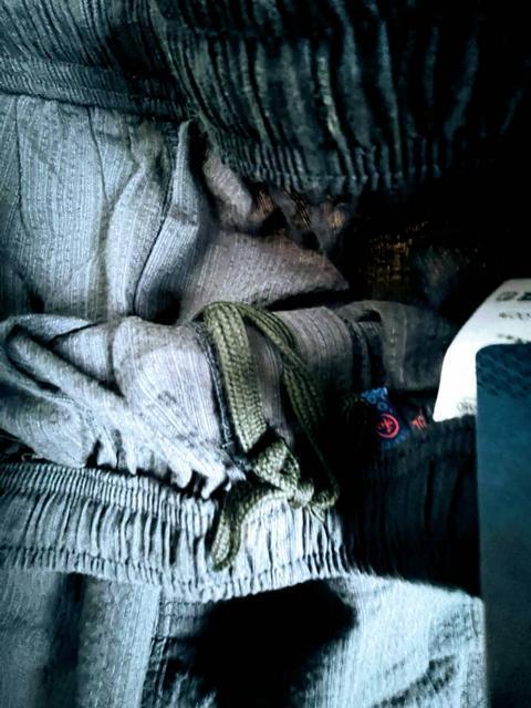 4Lサイズ!高貴紳士的!和のくつろぎ!しじら織り!濃紺系色合い!両サイド&後一つポケット付き!股下44センチ程度!ハーフパンツ! < 男性ファッション  4Lサイズ!高貴紳士的!和のくつろぎ!しじら織り!濃紺系色合い!両サイド&後一つポケット付き!股下44センチ程度!ハーフパンツ! < 男性ファッションの