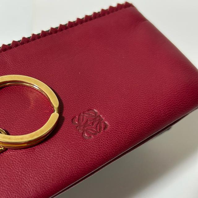 極美品 LOEWE ロエベ アナグラム ナッパレザー タッセル コインケース 小銭入れ レッド < ブランド  極美品 LOEWE ロエベ アナグラム ナッパレザー タッセル コインケース 小銭入れ レッド < ブランドの