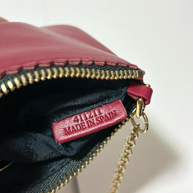 極美品 LOEWE ロエベ アナグラム ナッパレザー タッセル コインケース 小銭入れ レッド < ブランド  極美品 LOEWE ロエベ アナグラム ナッパレザー タッセル コインケース 小銭入れ レッド < ブランドの