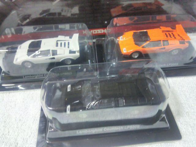 京商 1/64 ランボルギーニ5 カウンタック LP500S 白 黒 オレンジ < ホビー 京商 1/64 ランボルギーニ5 カウンタック LP500S 白 黒 オレンジ < ホビーの