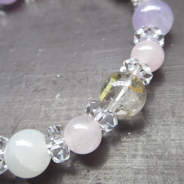 ムーンストーンxルチルクォーツxラベンダーアメジスト < 女性アクセサリー/時計 ムーンストーンxルチルクォーツxラベンダーアメジスト < 女性アクセサリー/時計の