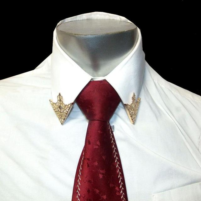 送料無料 エリ 三角 襟 ラペルピン ピンバッジ ピンズ ブロンズ色 < 女性アクセサリー/時計 送料無料 エリ 三角 襟 ラペルピン ピンバッジ ピンズ ブロンズ色 < 女性アクセサリー/時計の