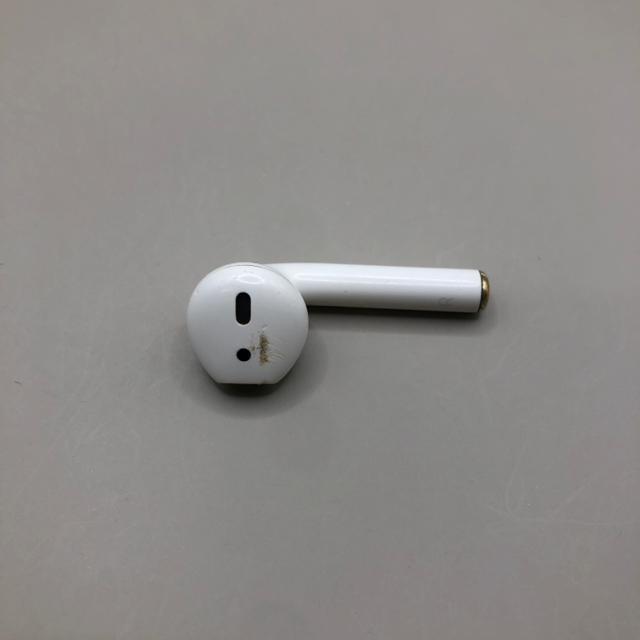 即決 Apple アップル AirPods 第ニ世代 右耳のみ A2032 < 家電/AV  即決 Apple アップル AirPods 第ニ世代 右耳のみ A2032 < 家電/AVの