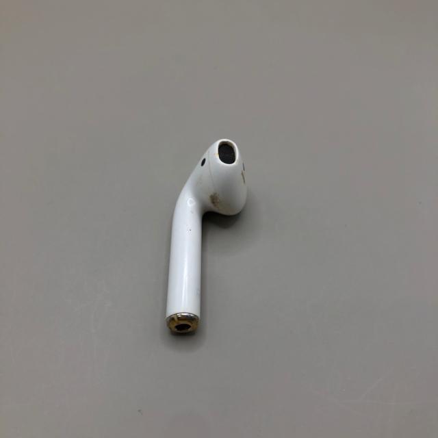 即決 Apple アップル AirPods 第ニ世代 右耳のみ A2032 < 家電/AV  即決 Apple アップル AirPods 第ニ世代 右耳のみ A2032 < 家電/AVの