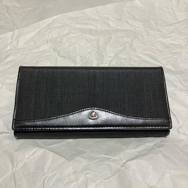 【ノーブランド扱い】【ホースヘア】〈高級〉 本革 / がま口 長財布 ブラック < 女性ファッション 【ノーブランド扱い】【ホースヘア】〈高級〉 本革 / がま口 長財布 ブラック < 女性ファッションの