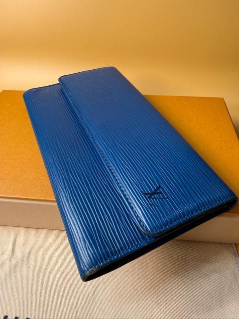 ���C���B�g�� �G�s �|���g �g���]�[�� �C���^�[�i�V���i�� �����z �u���[ �� �u�����h�� 