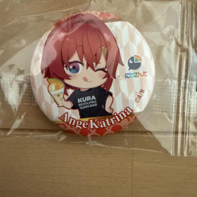 にじさんじ 剣持刀也 伏見ガク アンジュ・カトリーナ くら寿司 コラボ 缶バッジ ステッカー 3点 < アニメ/コミック/キャラクター にじさんじ 剣持刀也 伏見ガク アンジュ・カトリーナ くら寿司 コラボ 缶バッジ ステッカー 3点 < アニメ/コミック/キャラクターの