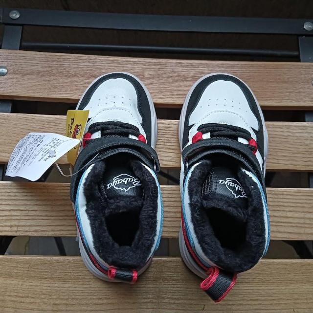 新品 15.5cm スニーカー ホワイト 子供靴 キッズ 靴 シューズ かわいい < キッズ/ベビー  新品 15.5cm スニーカー ホワイト 子供靴 キッズ 靴 シューズ かわいい < キッズ/ベビーの