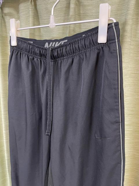 iCL@NIKE W[W@pc  ubN@TCYL n@ L pc  uh 