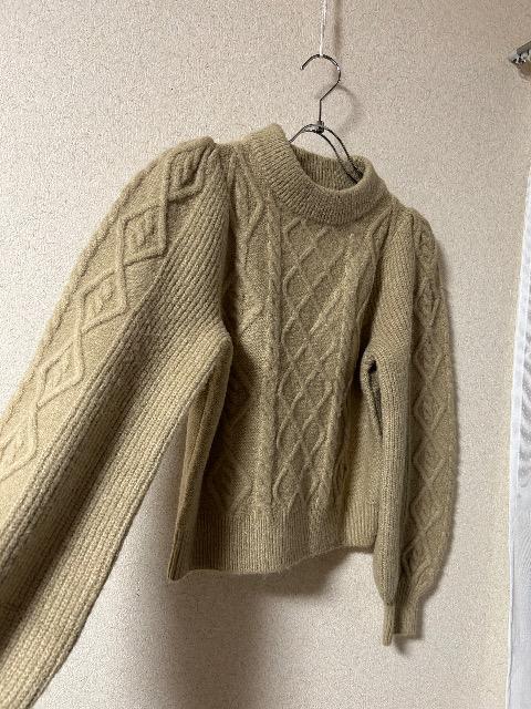 新品タグ付きROYAL PARTY★ケーブル編みふんわり袖ニット < ブランド 新品タグ付きROYAL PARTY★ケーブル編みふんわり袖ニット < ブランドの