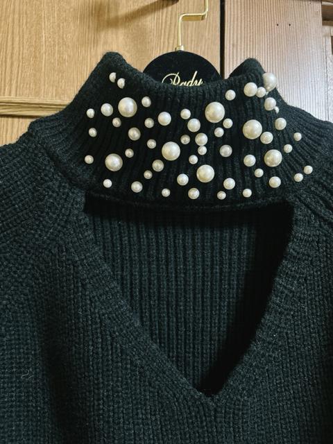 パールネックデコルテ開きニットトップス < 女性ファッション パールネックデコルテ開きニットトップス < 女性ファッションの