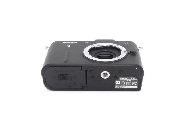 S��2549���Nikon 1 V1 �{�f�B�� �� �Ɠd/AV�� 