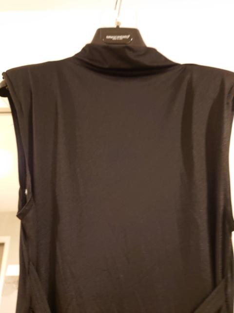 SHEIN ブラックノースリーブドレープワンピースМサイズ < 女性ファッション SHEIN ブラックノースリーブドレープワンピースМサイズ < 女性ファッションの