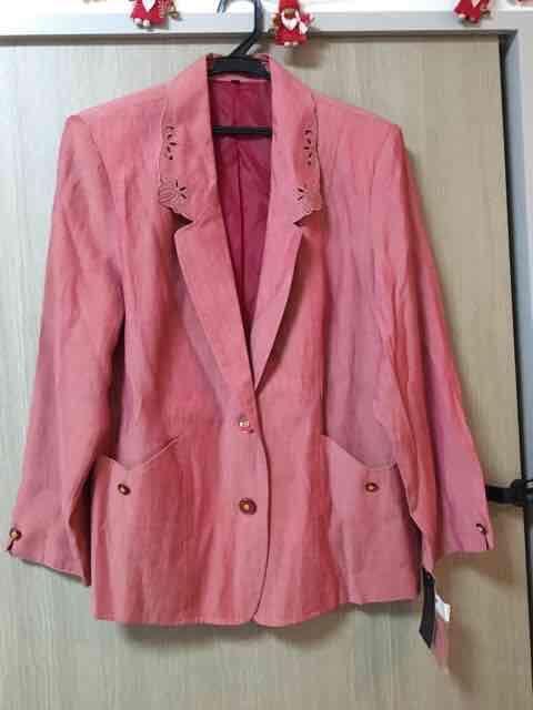 【新品】ジャケット タグ、ボタン付き 昭和レトロ < 女性ファッション 【新品】ジャケット タグ、ボタン付き 昭和レトロ < 女性ファッションの