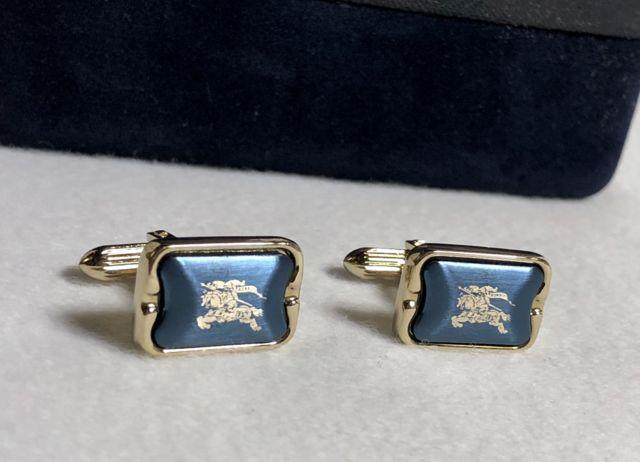 K Burberryo[o[ Rm z[XS S[h~u[^bNJtX {^   uh 