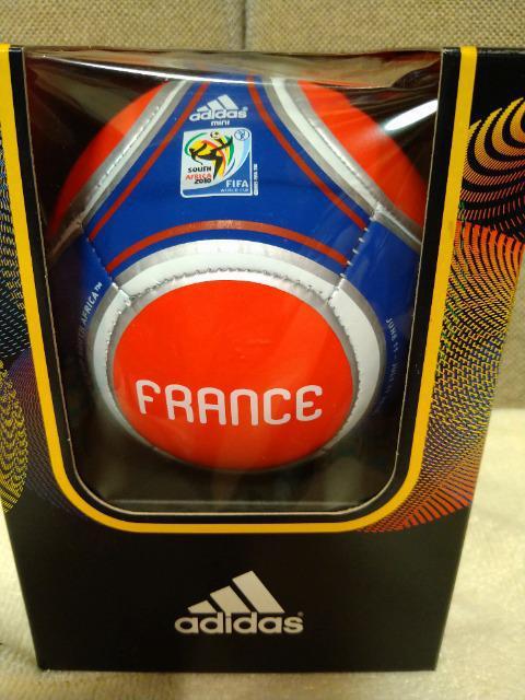 未使用 サッカーワールドカップ2010南アフリカ大会 アディダス プレミアム レプリカ ミニサッカーボール フランス モデル < レジャー/スポーツ 未使用 サッカーワールドカップ2010南アフリカ大会 アディダス プレミアム レプリカ ミニサッカーボール フランス モデル < レジャー/スポーツの