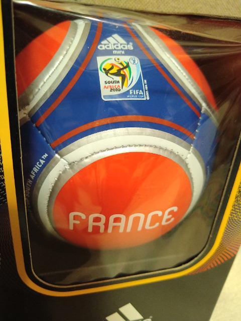 未使用 サッカーワールドカップ2010南アフリカ大会 アディダス プレミアム レプリカ ミニサッカーボール フランス モデル < レジャー/スポーツ 未使用 サッカーワールドカップ2010南アフリカ大会 アディダス プレミアム レプリカ ミニサッカーボール フランス モデル < レジャー/スポーツの