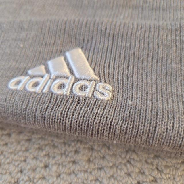 �yadidas�z �j�b�g�X ���C�g�O���[ 57-60cm �l�C ���j�Z�b�N�X �� �u�����h�� 