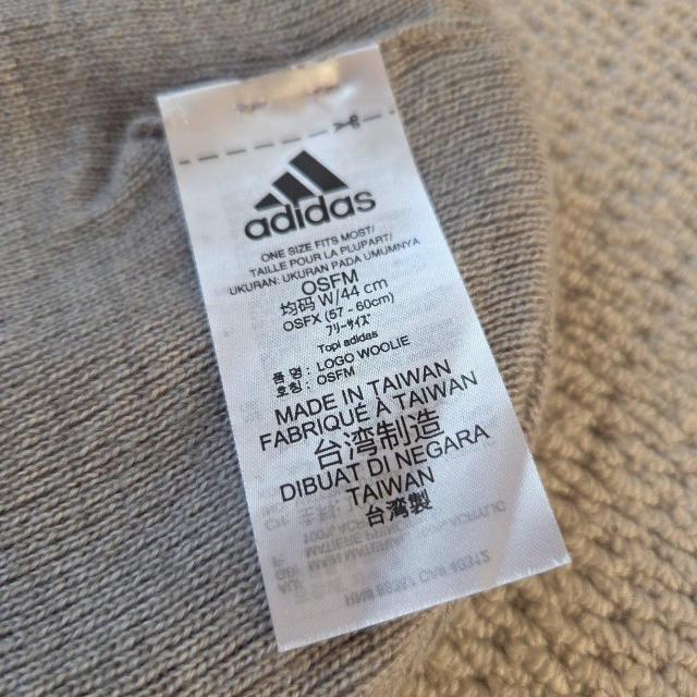 �yadidas�z �j�b�g�X ���C�g�O���[ 57-60cm �l�C ���j�Z�b�N�X �� �u�����h�� 