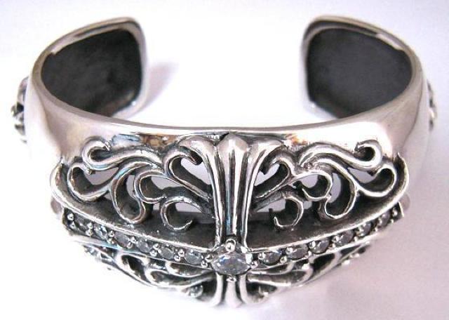 フローラルクロスカフバングル  シルバー925 フローラルクロスバングル with pave ダイヤ フローラル クロスバングル < 男性アクセサリー/時計  フローラルクロスカフバングル  シルバー925 フローラルクロスバングル with pave ダイヤ フローラル クロスバングル  < 男性アクセサリー/時計の