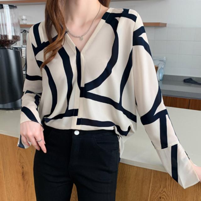 送料無料 新品 幾何学模様ブラウスレディースVネック長袖 < 女性ファッション 送料無料 新品 幾何学模様ブラウスレディースVネック長袖 < 女性ファッションの