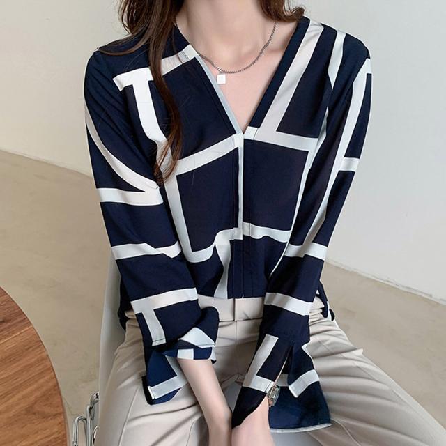 送料無料 新品 幾何学模様ブラウスレディースVネック長袖 < 女性ファッション 送料無料 新品 幾何学模様ブラウスレディースVネック長袖 < 女性ファッションの