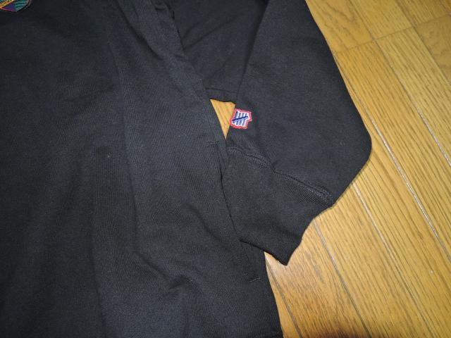 新品 UNDEFEATED アンディフィーテッド ハーフジップ スウェット S 黒 長袖カットソー < ブランド 新品 UNDEFEATED アンディフィーテッド ハーフジップ スウェット S 黒 長袖カットソー < ブランドの