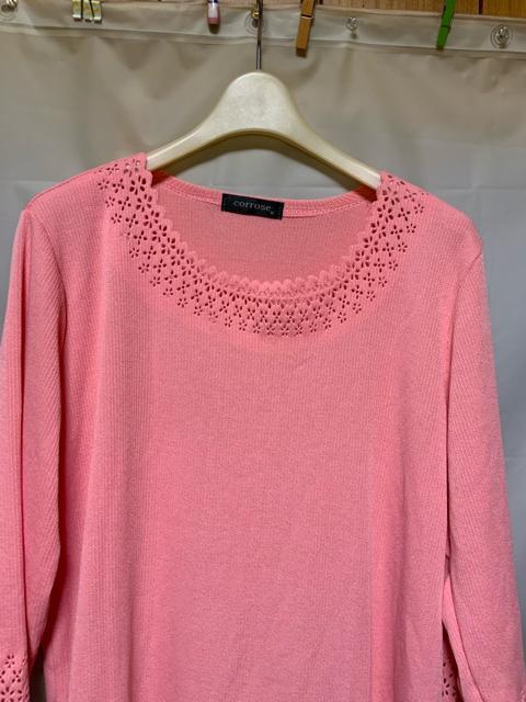 ◆ピンクの薄手のニット調カットソー M〜Lサイズ < 女性ファッション  ◆ピンクの薄手のニット調カットソー M〜Lサイズ < 女性ファッションの