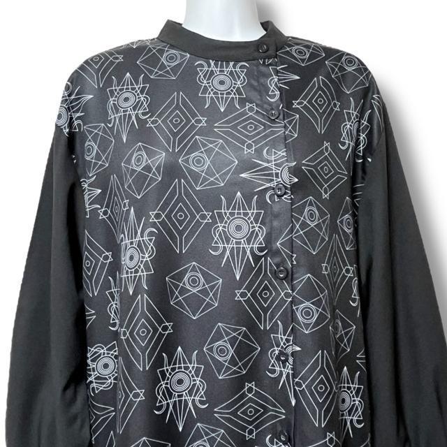 【新品/Drug honey】クリスタルロゴマーク柄切替バンドカラーシャツワンピ < ブランド  【新品/Drug honey】クリスタルロゴマーク柄切替バンドカラーシャツワンピ < ブランドの