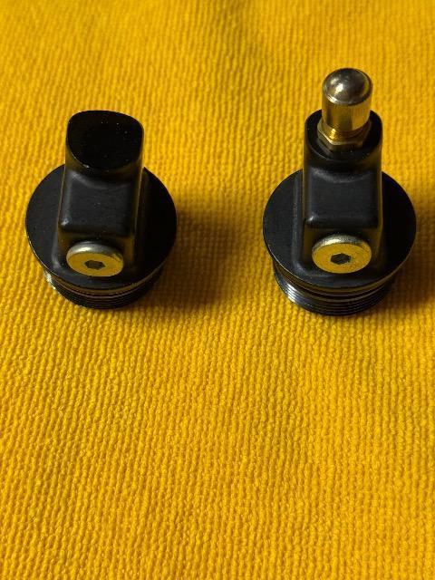 CBX400FF2型ホンダ純正フロントフォークエアートップキャップ < 自動車/バイク CBX400FF2型ホンダ純正フロントフォークエアートップキャップ < 自動車/バイク