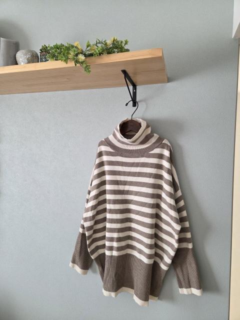 rps�j�b�g�����J�ƃA�C�{���[�̃^�[�g���l�b�N�j�b�g  �� �u�����h�� 