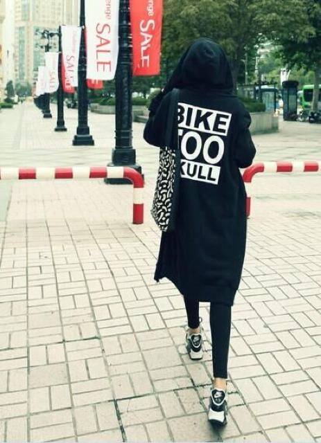 ★バックプリント裏起毛ロングパーカーBK < 女性ファッション  ★バックプリント裏起毛ロングパーカーBK  < 女性ファッションの