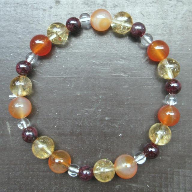 カーネリアンxシトリンxガーネットブレスレット 天然石 < 女性アクセサリー/時計 カーネリアンxシトリンxガーネットブレスレット 天然石 < 女性アクセサリー/時計の