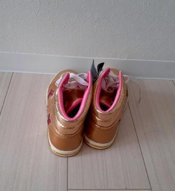新品■レア◆SKECHERS スケッチャーズ◆メタリックゴールド×ピンク 星 スター ハイカット スニーカー 23cm < ブランド  新品■レア◆SKECHERS スケッチャーズ◆メタリックゴールド×ピンク 星 スター ハイカット スニーカー 23cm < ブランドの