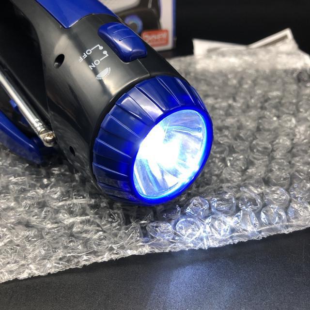 即決 パワーチャージ ライト&FMラジオ 手動式 < 家電/AV  即決 パワーチャージ ライト&FMラジオ 手動式 < 家電/AVの