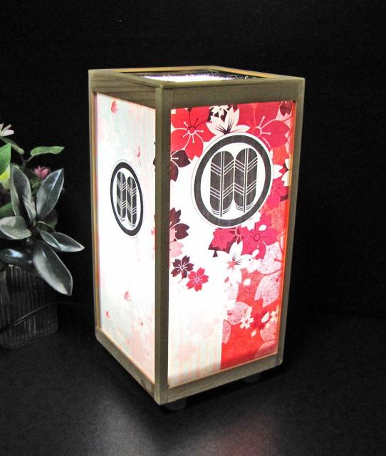 ★家紋の宿り木/森羅万象=「丸に並び矢」(家紋変更可)/至福の明り/LED昼白色・ラミネート加工・檜枠造・軽量/ < 家電/AV  ★家紋の宿り木/森羅万象=「丸に並び矢」(家紋変更可)/至福の明り/LED昼白色・ラミネート加工・檜枠造・軽量/ < 家電/AVの