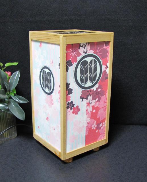 ★家紋の宿り木/森羅万象=「丸に並び矢」(家紋変更可)/至福の明り/LED昼白色・ラミネート加工・檜枠造・軽量/ < 家電/AV  ★家紋の宿り木/森羅万象=「丸に並び矢」(家紋変更可)/至福の明り/LED昼白色・ラミネート加工・檜枠造・軽量/ < 家電/AVの