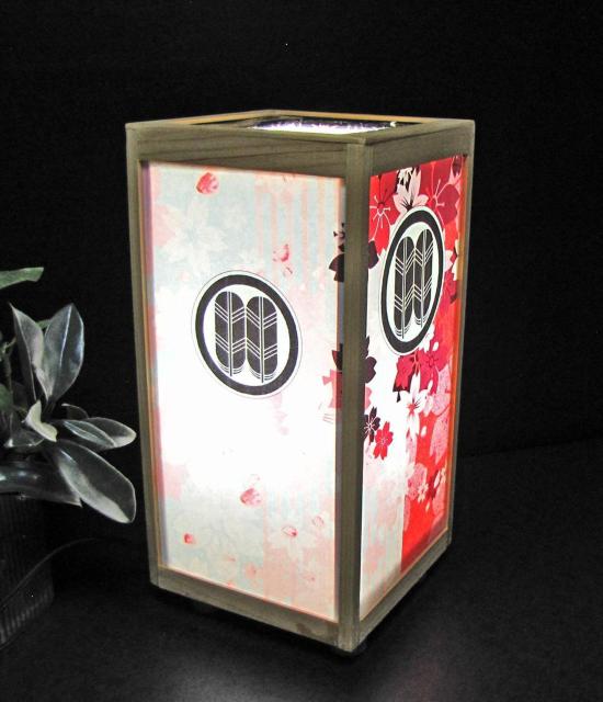 ★家紋の宿り木/森羅万象=「丸に並び矢」(家紋変更可)/至福の明り/LED昼白色・ラミネート加工・檜枠造・軽量/ < 家電/AV  ★家紋の宿り木/森羅万象=「丸に並び矢」(家紋変更可)/至福の明り/LED昼白色・ラミネート加工・檜枠造・軽量/ < 家電/AVの