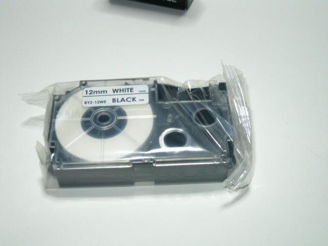 送料無料新品 ラベルライターテカシオネームランド互換テープ12mm幅2本背景白色文字色黒 < インテリア/ライフ 送料無料新品 ラベルライターテカシオネームランド互換テープ12mm幅2本背景白色文字色黒 < インテリア/ライフの