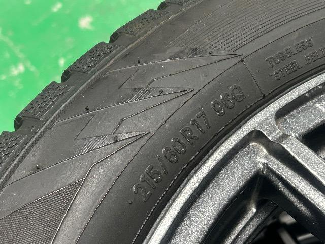 0092437)YÃX^bhX^CTOYOEB^[gpX4{ЊOA~zC[Zbg215/60R17  /oCN