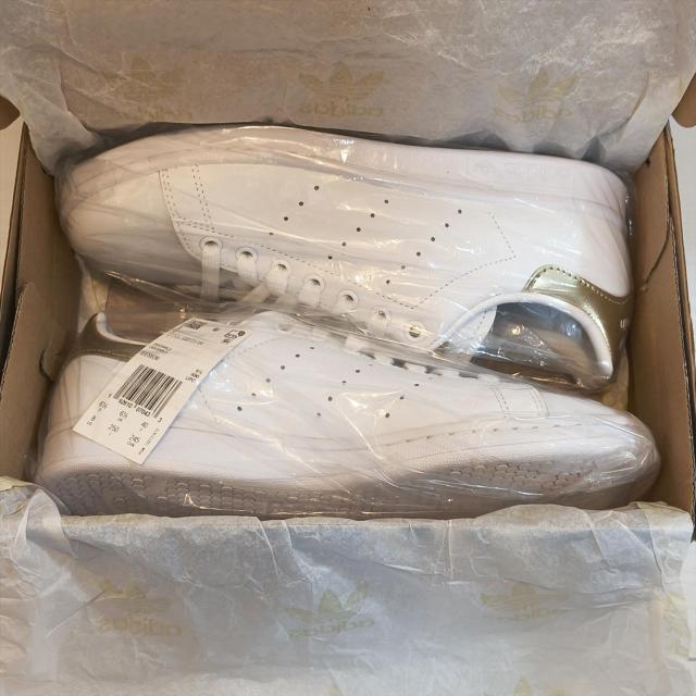 【新品/未使用】adidas Stan Smith W スタンスミス ウィメンズ 25.0cm (EE8836) 箱付 正規品 < ブランド 【新品/未使用】adidas Stan Smith W スタンスミス ウィメンズ 25.0cm (EE8836) 箱付 正規品 < ブランドの