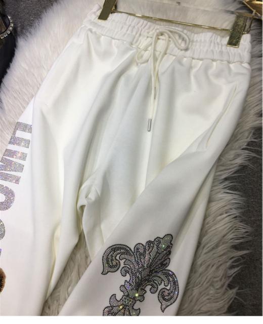 �g���[�i�[�p���c�@�E�G�X�g�S���@�L���L�����C���X�g�[���@�N�}���@�z���C�g�@�傫���T�C�Y �� �����t�@�b�V������ 