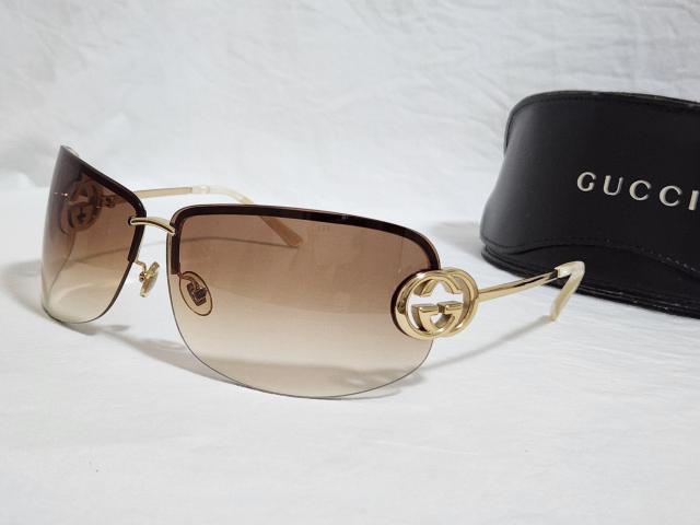 正規 グッチ GGロゴ シャイニーメタルフレームサングラス 茶 金 グラマラスハイカーブビッグレンズアイウェア 付属有 クラシック < ブランド  正規 グッチ GGロゴ シャイニーメタルフレームサングラス 茶 金 グラマラスハイカーブビッグレンズアイウェア 付属有 クラシック  < ブランドの