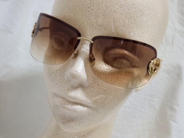 正規 グッチ GGロゴ シャイニーメタルフレームサングラス 茶 金 グラマラスハイカーブビッグレンズアイウェア 付属有 クラシック < ブランド  正規 グッチ GGロゴ シャイニーメタルフレームサングラス 茶 金 グラマラスハイカーブビッグレンズアイウェア 付属有 クラシック < ブランドの