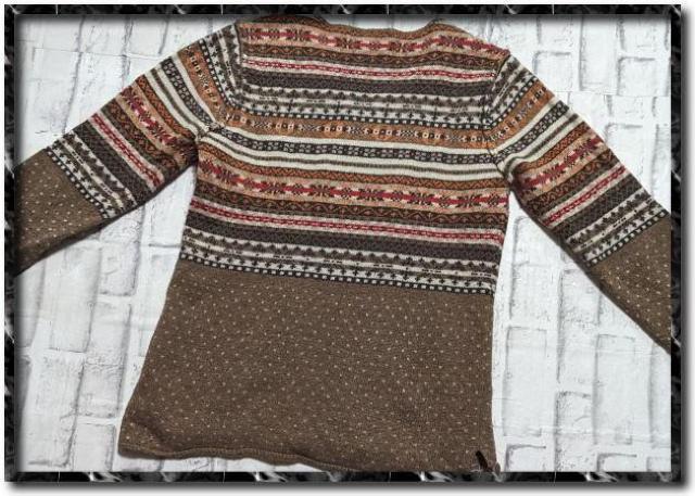 ノンネイティブ ジャガードVネックニット 茶 < ブランド  ノンネイティブ ジャガードVネックニット 茶 < ブランドの