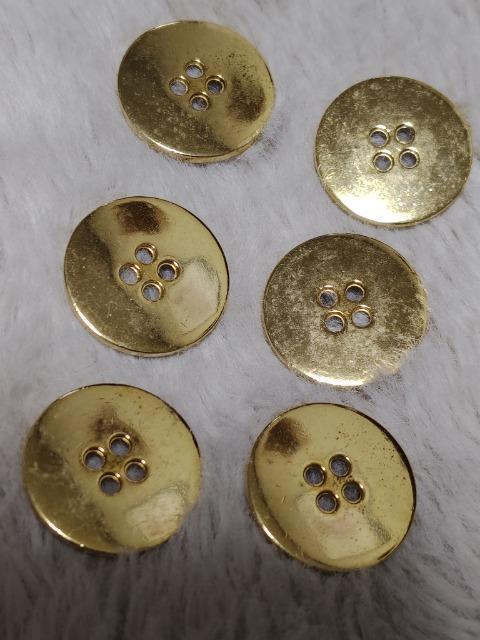 英字柄のボタン★6個セット★中古品 < ペット/手芸/園芸 英字柄のボタン★6個セット★中古品 < ペット/手芸/園芸の
