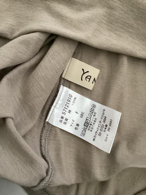 Yanuk 2way ギャザースリーブ Tシャツ ヤヌーク フリーサイズ < ブランド Yanuk 2way ギャザースリーブ Tシャツ ヤヌーク フリーサイズ < ブランドの